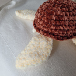 Muñeco de apego tortuga