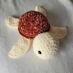 Muñeco de apego tortuga