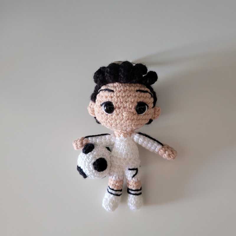 Llavero crochet C. Ronaldo
