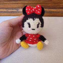 Llavero crochet Minnie